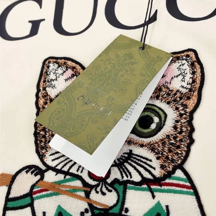 View 4 of Gucci T-Shirt – GC49