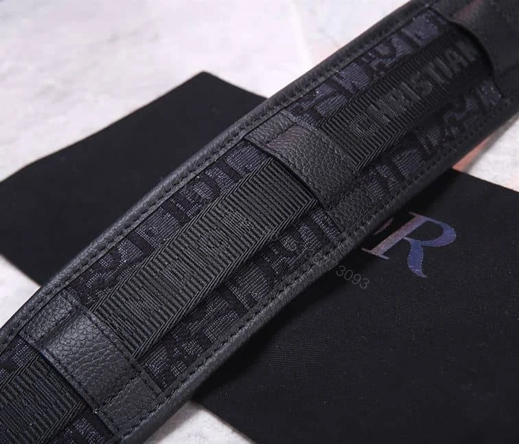 View 3 of SAFARI MESSENGER BAG BLACK DIOR OBLIQUE JACQUARD – DR013