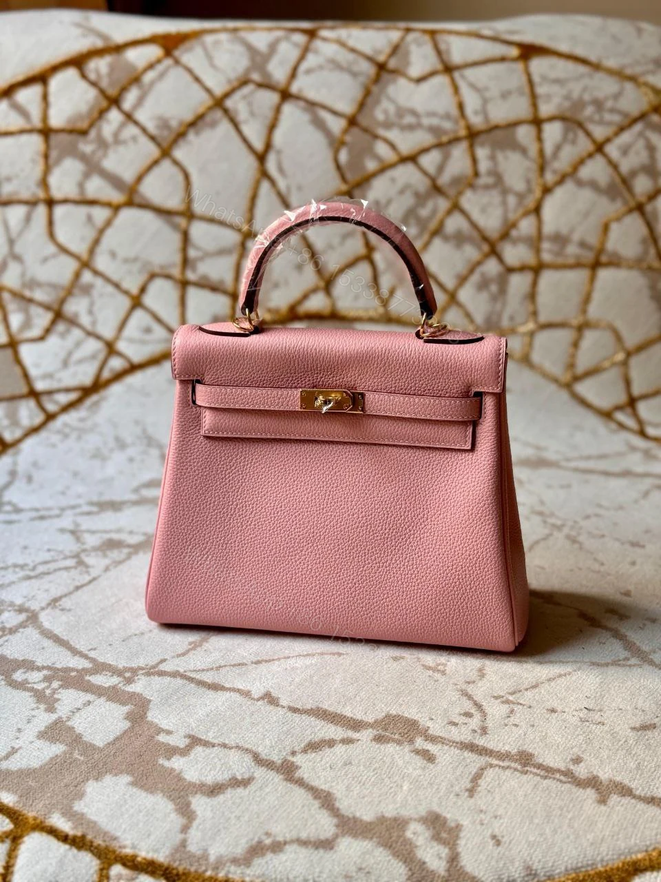 View 16 of HERMÈS Kelly 25 handbag in Chai Togo