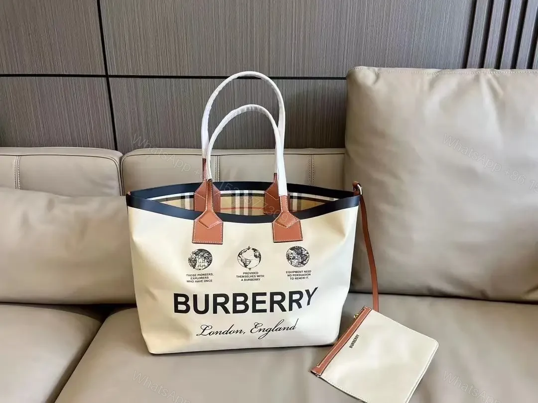 BURBERRY — view 1