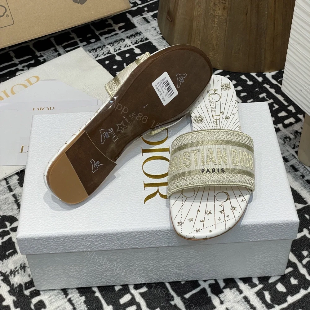 View 2 of 高仿Dior*Dway系列KCO210圓頭套腳拖鞋平底金色星星免檢版
