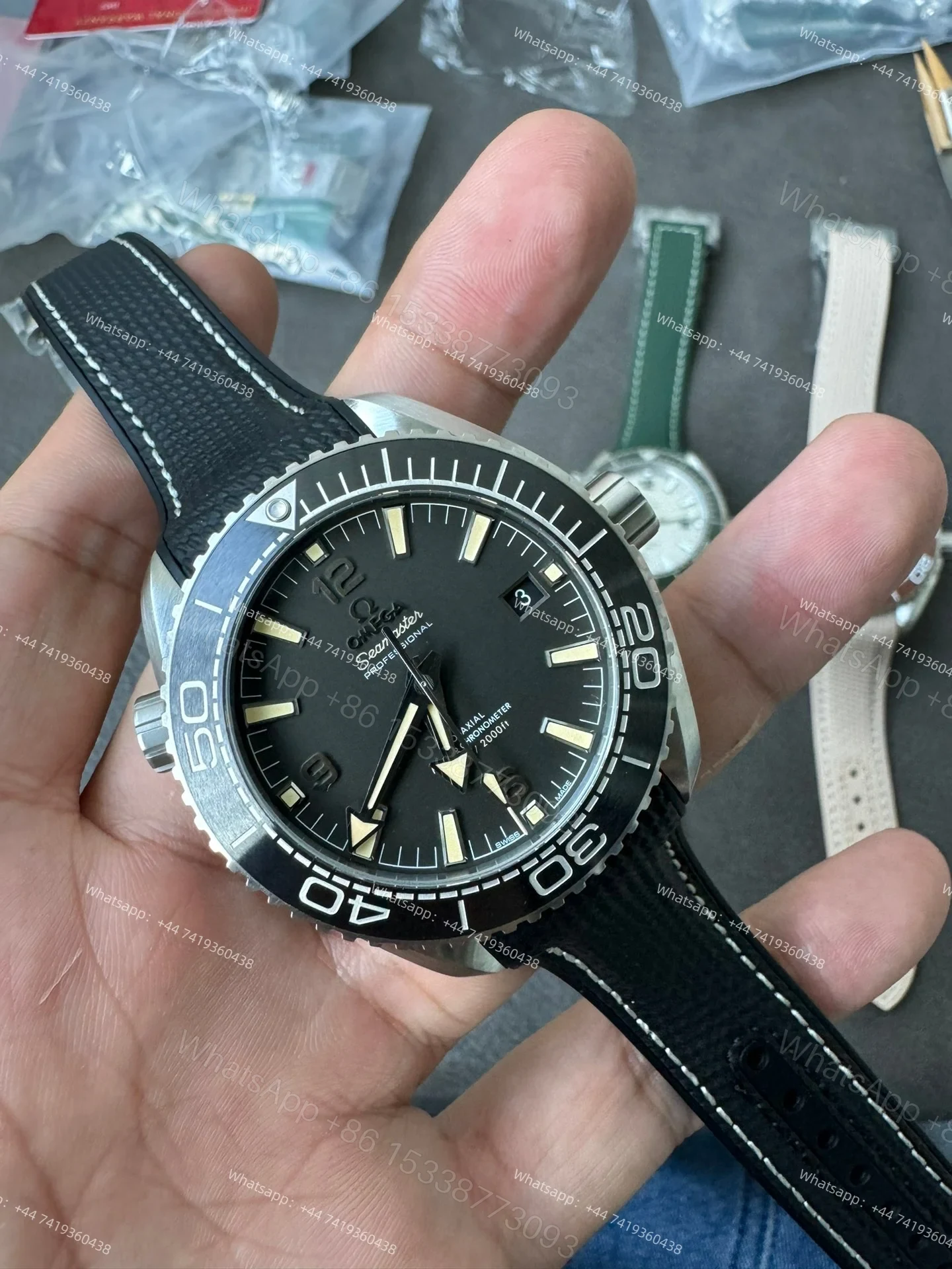 View 4 of Omega Super Clone Seamaster Planet Ocean 600M 43.5MM 215.32.44.21.01.002