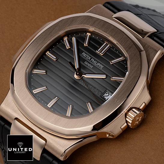 View 5 of Patek Philippe Nautilus 5711/R 001 Replica