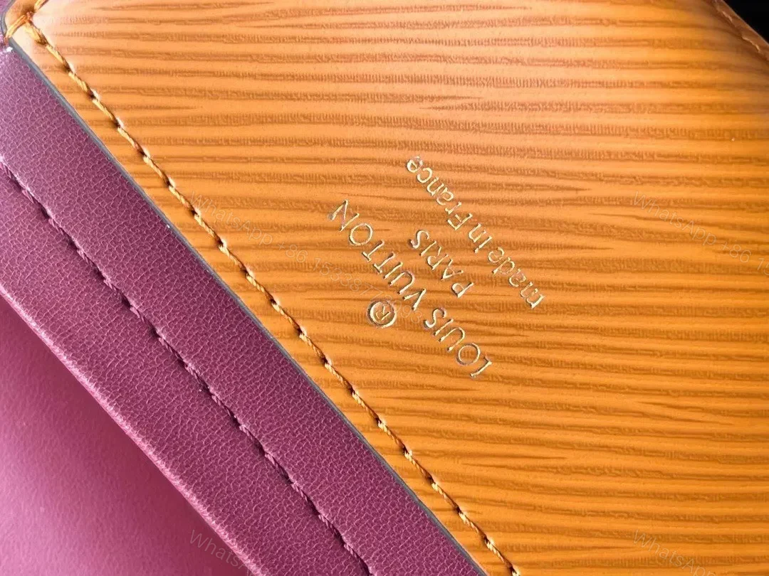 View 4 of Louis Vuitton LV Twist Mini Orange Handbags 23x17x9cm