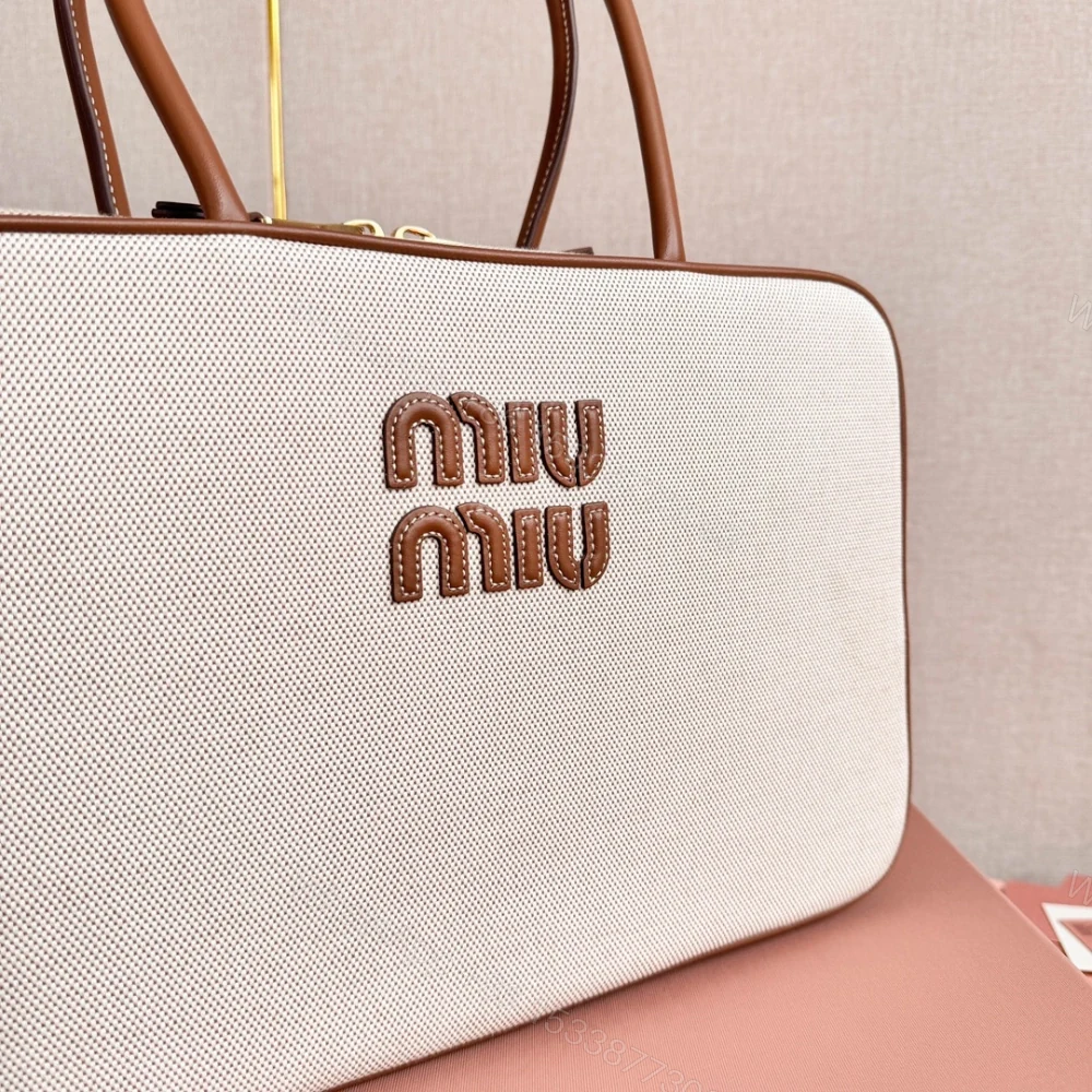 View 7 of 高仿miumiu*5BB17長肩帶公文包白色免檢版