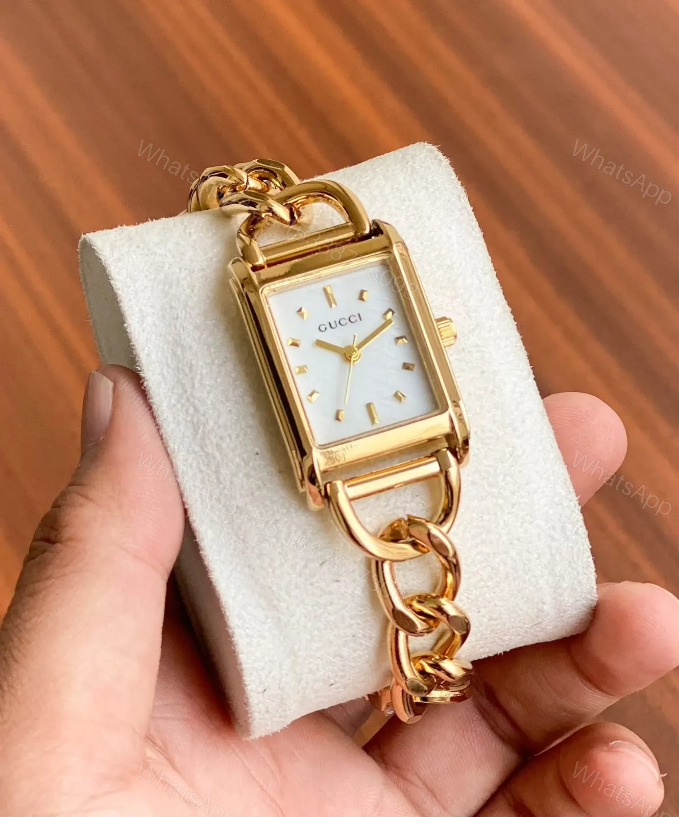 Gucci Analog — view 1