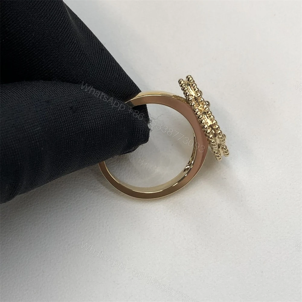 Van Cleef & Arpels Yellow Gold Magic Alhambra Ring Malachite VCARO3AV00 — view 2