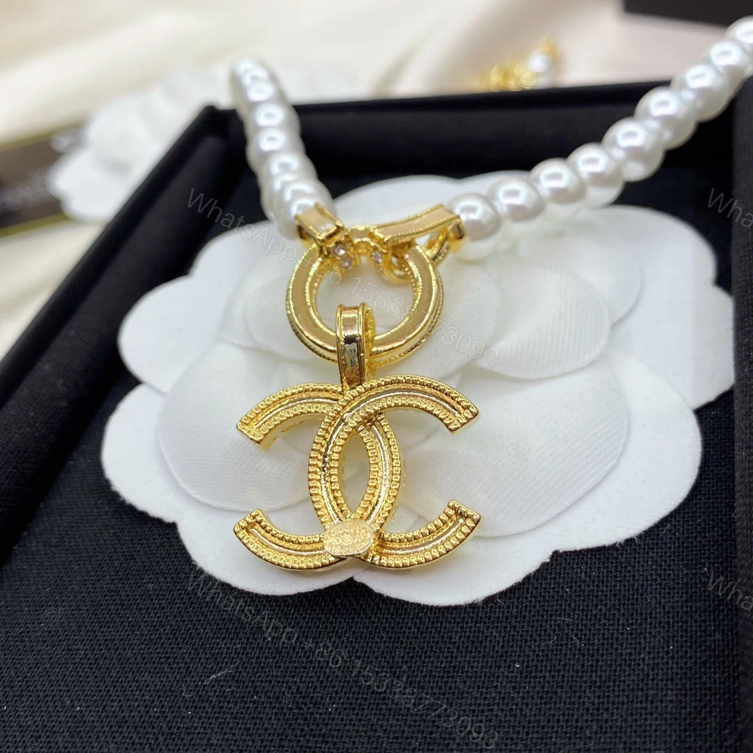 View 2 of EN – Lux Necklace CHL031