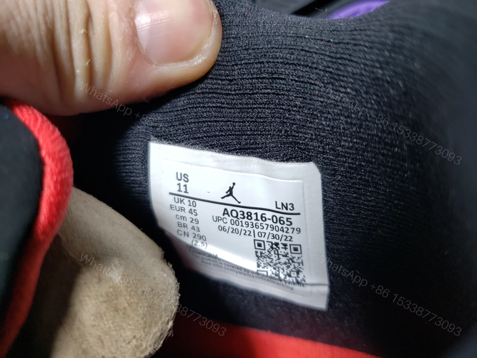 View 6 of Air Jordan 4 Retro SE RapTors AQ3816-056