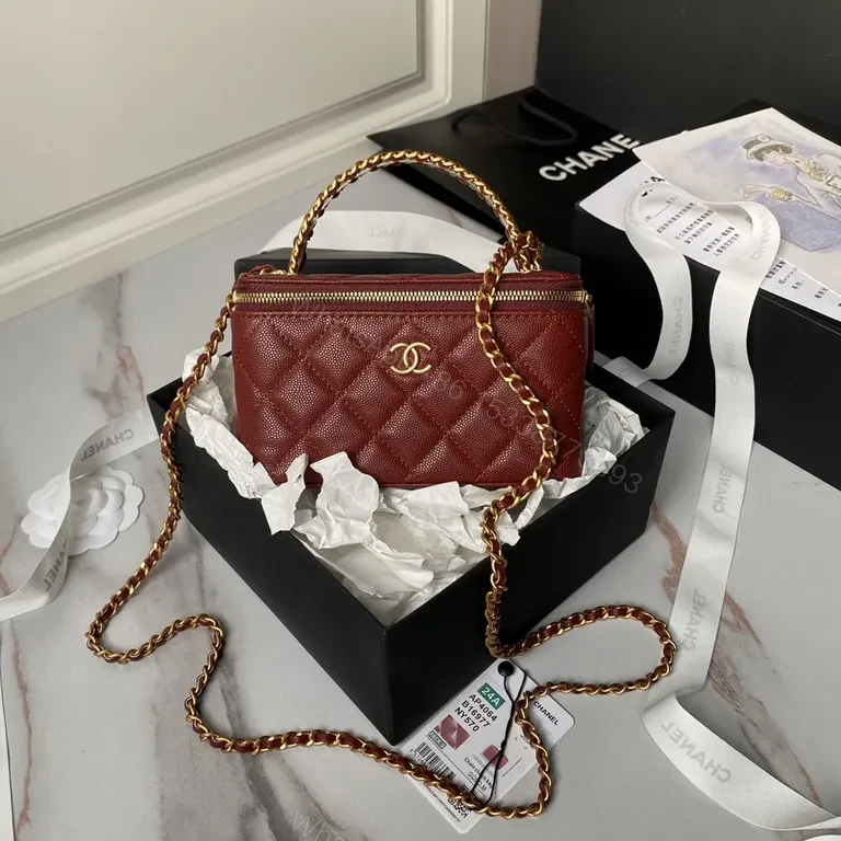Chic Quilted Mini Bag with Gold Chain Strap - Luxe Burgundy — view 1