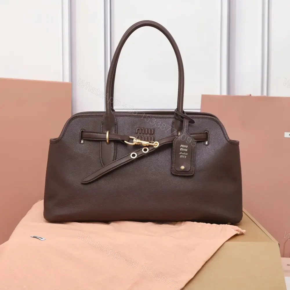 高仿miumiu*Aventure系列5BG310小羊皮Tote手袋石楠木色免檢版 — view 1