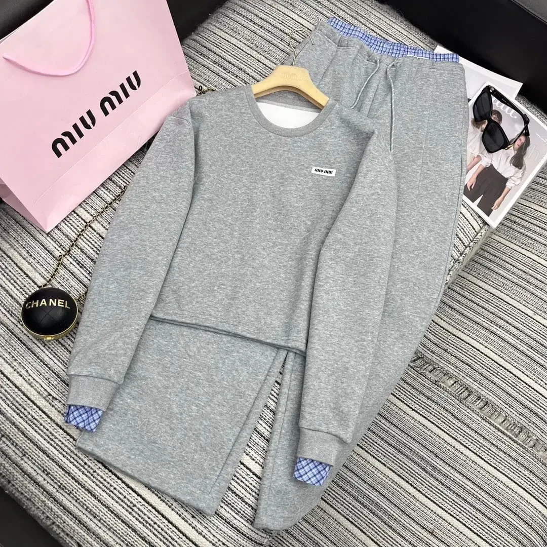 MIU MIU — view 1