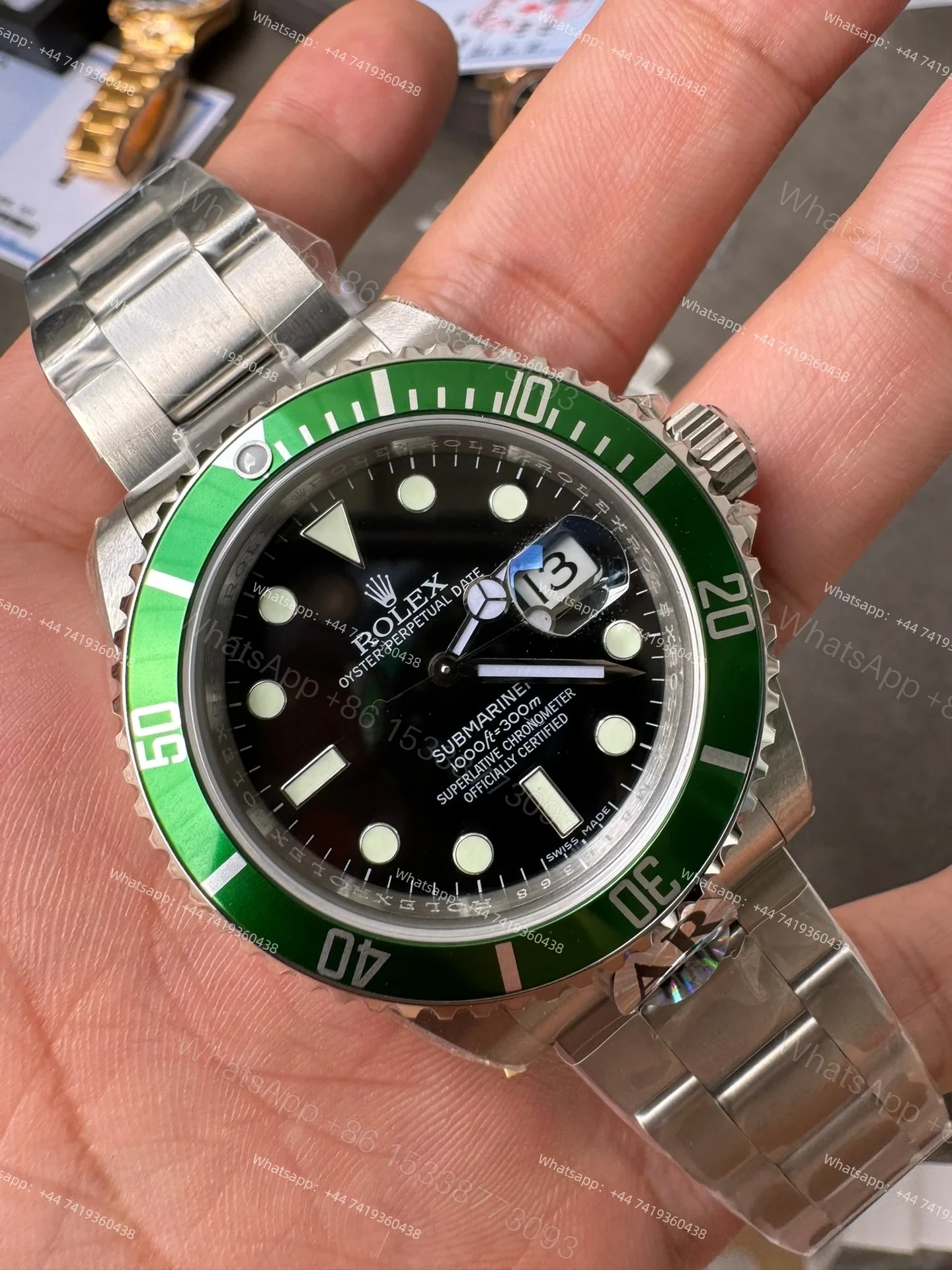 View 5 of Rolex Submariner 16610LV Kermit 1:1 Replica – Green Bezel Black Dial 3135 Movement 40mm Super Clone