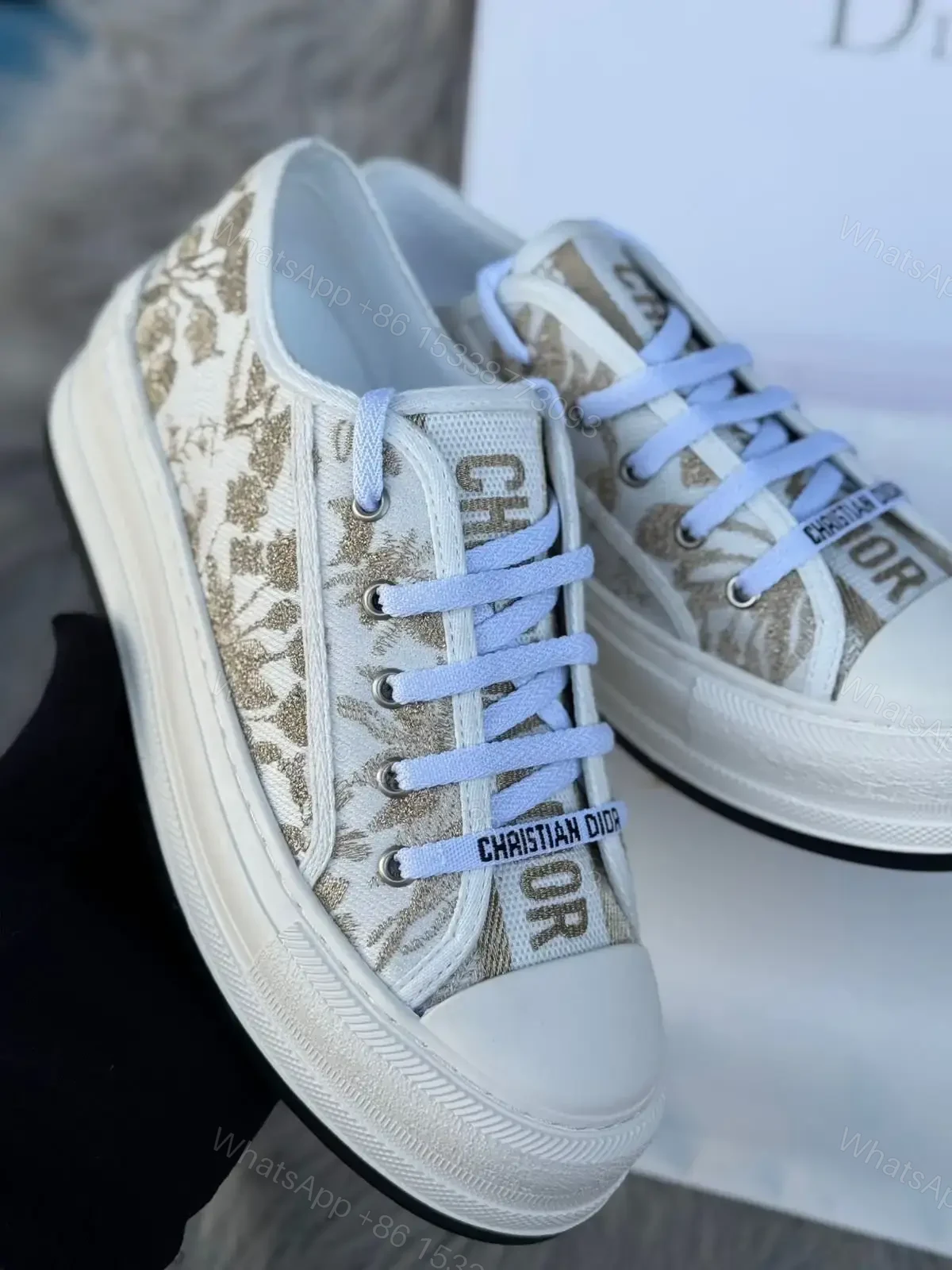 DIOR — view 1