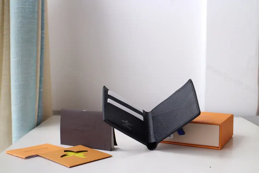 View 3 of LV MULTIPLE WALLET- RRG083