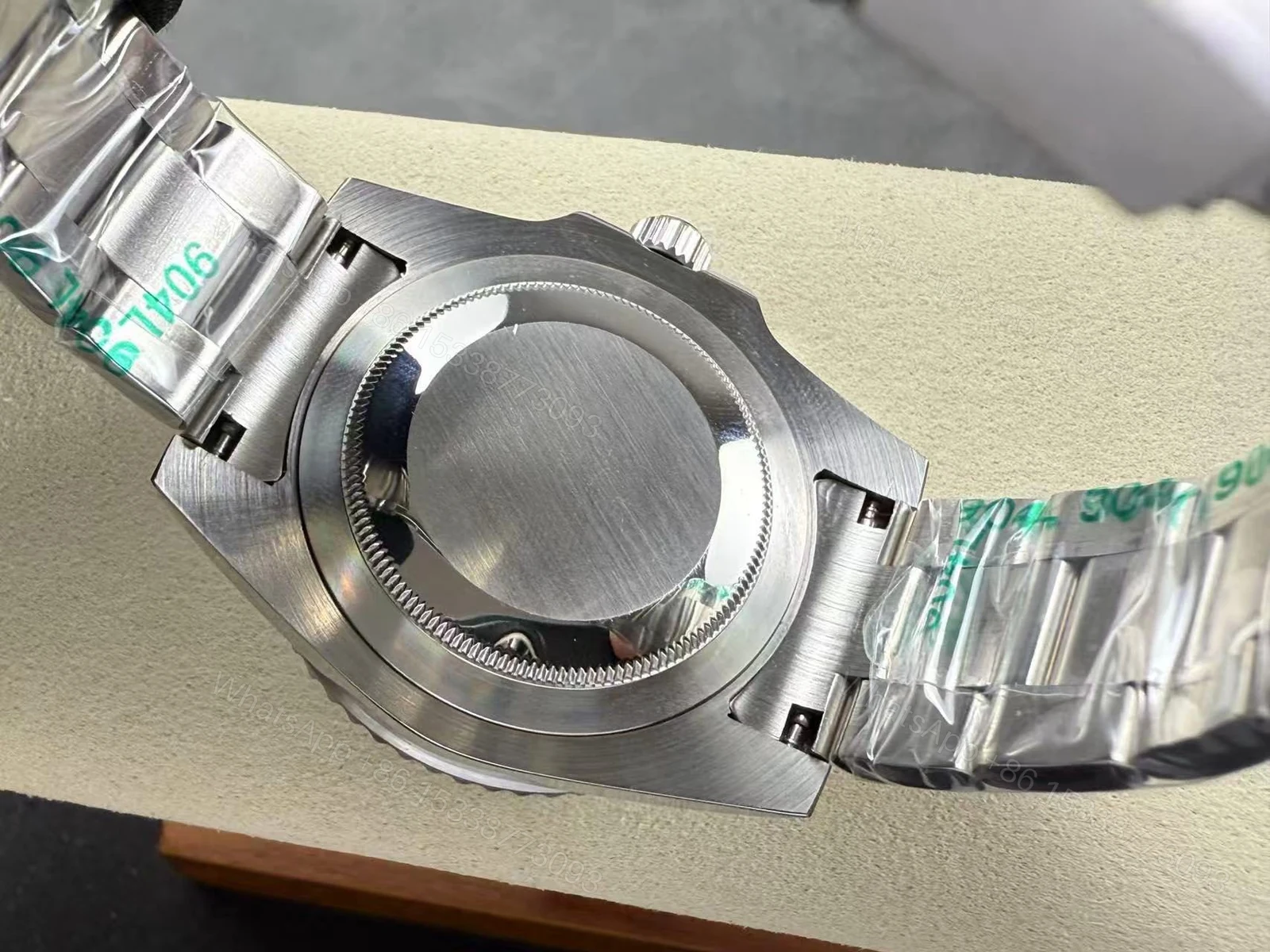 View 9 of Superclone Rolex GMT-Master II 40 mm 126729VTNR Oyster “Absinthe”