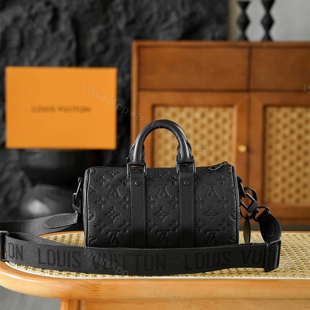 View 3 of 高仿LV*Keepall25系列M20900壓紋牛皮男士單肩包黑色免檢版