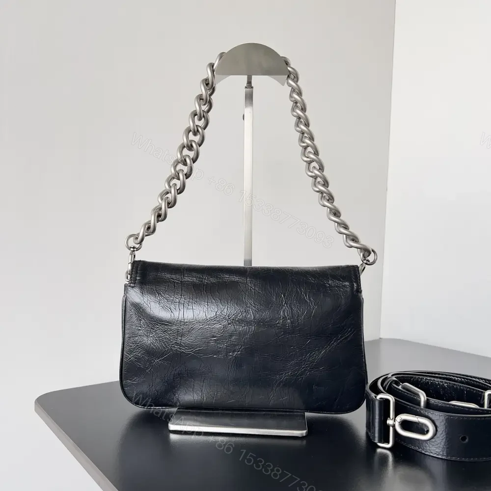 View 2 of 高仿Balenciaga*BBSolt系列腋下包S