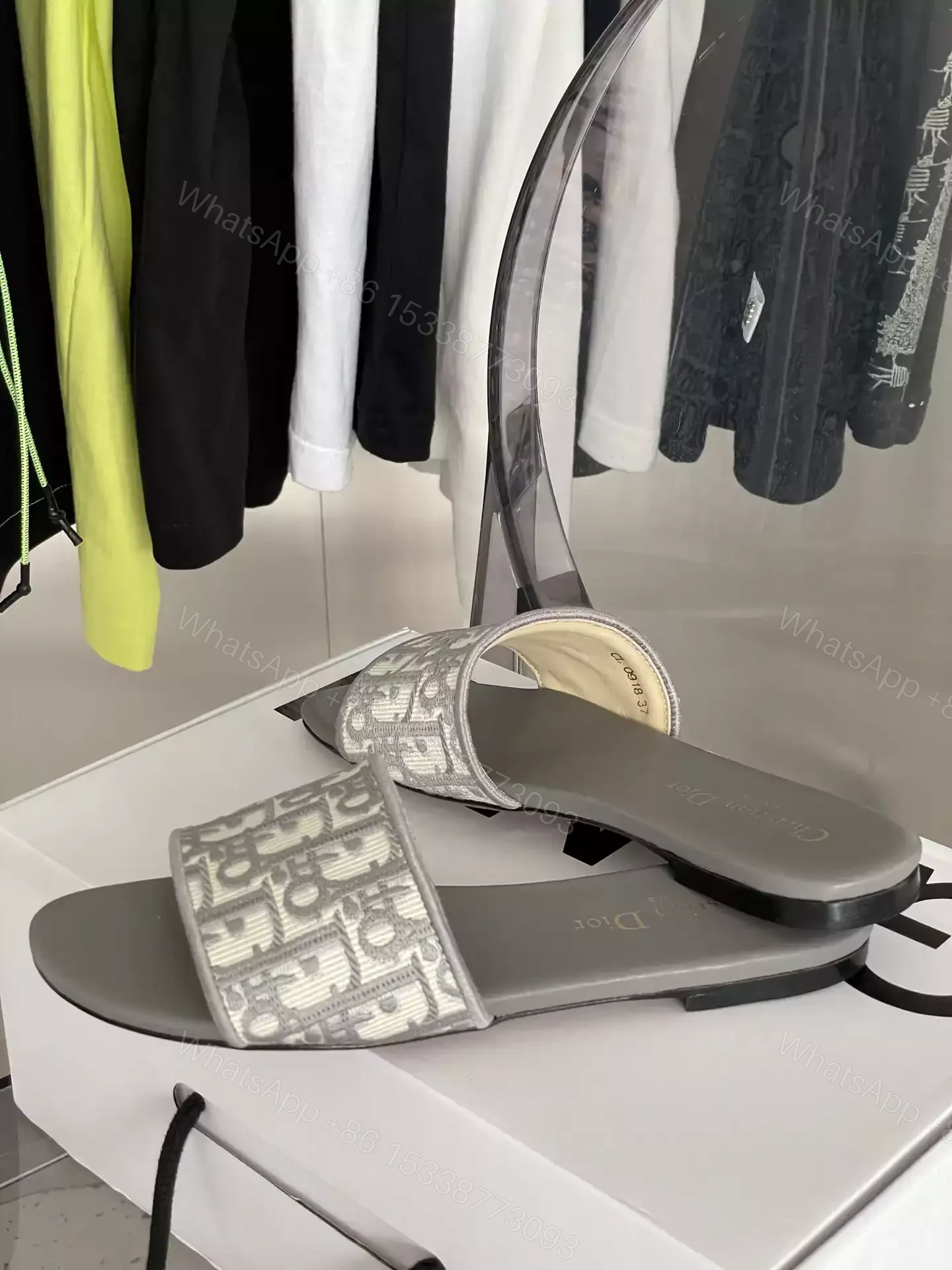 View 7 of Dior New Arrival – SDD027