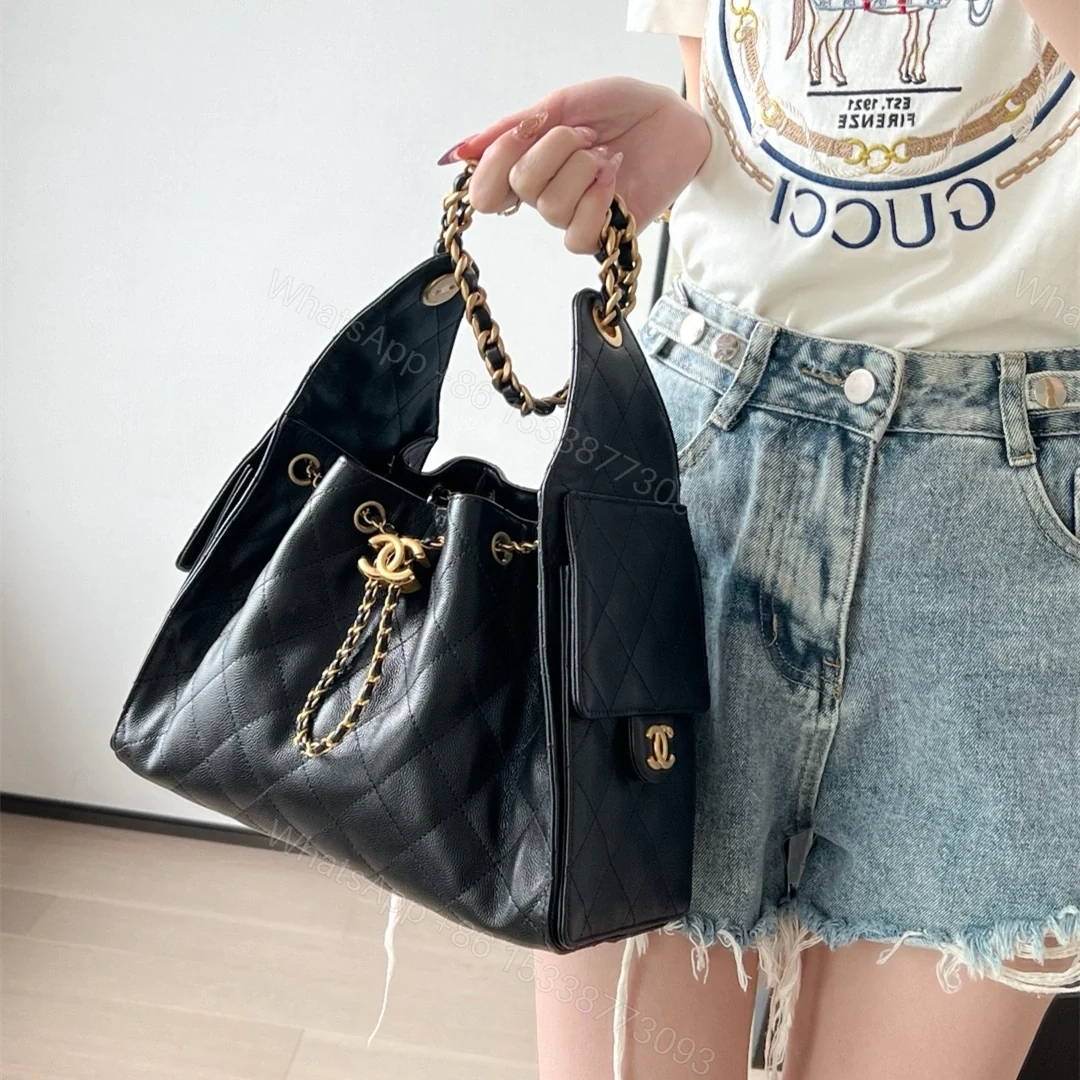 View 22 of 高仿Chanel*25P系列AS5293小牛皮腋下單肩包小號黑色免檢版