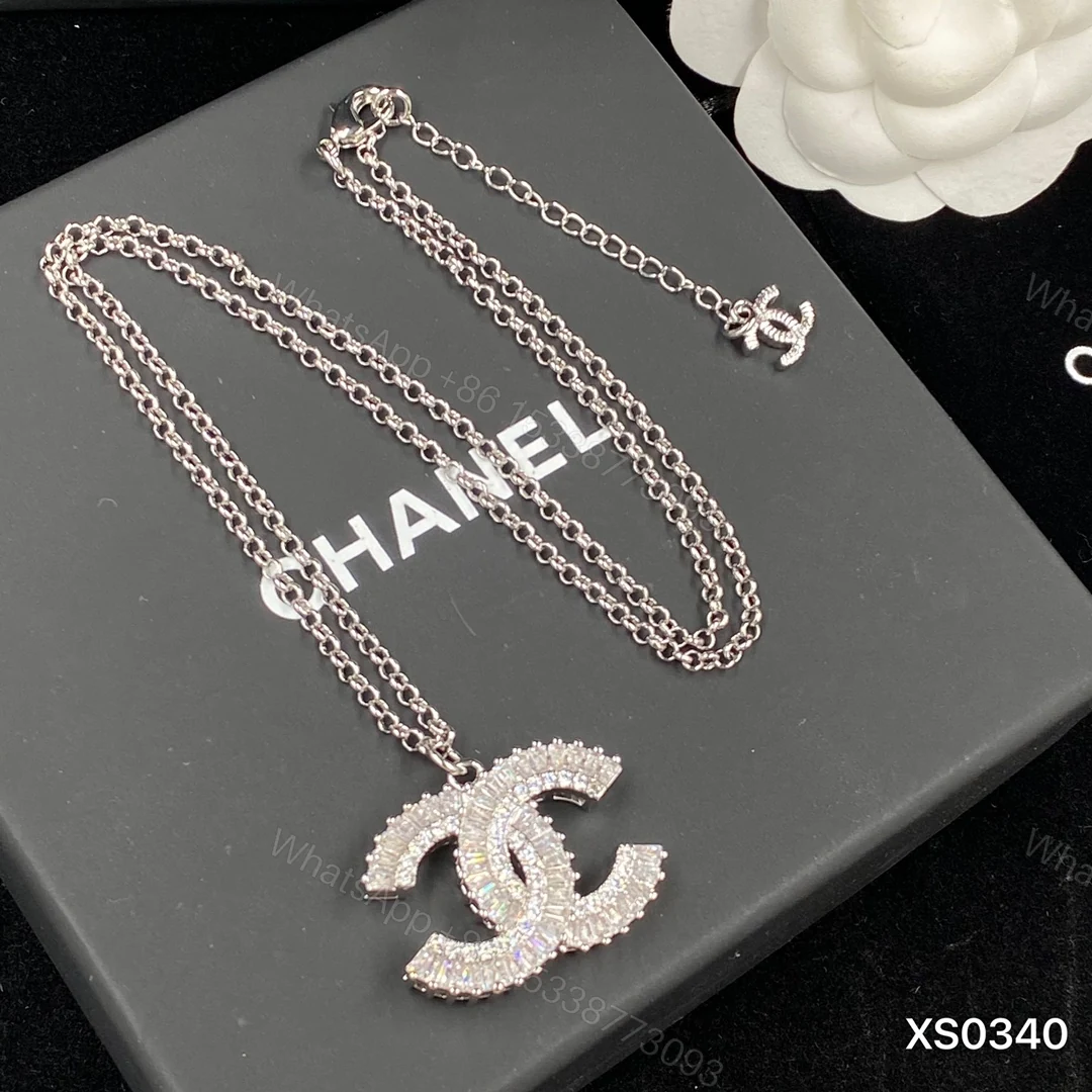 View 2 of EN – Lux Chanel Necklaces 040