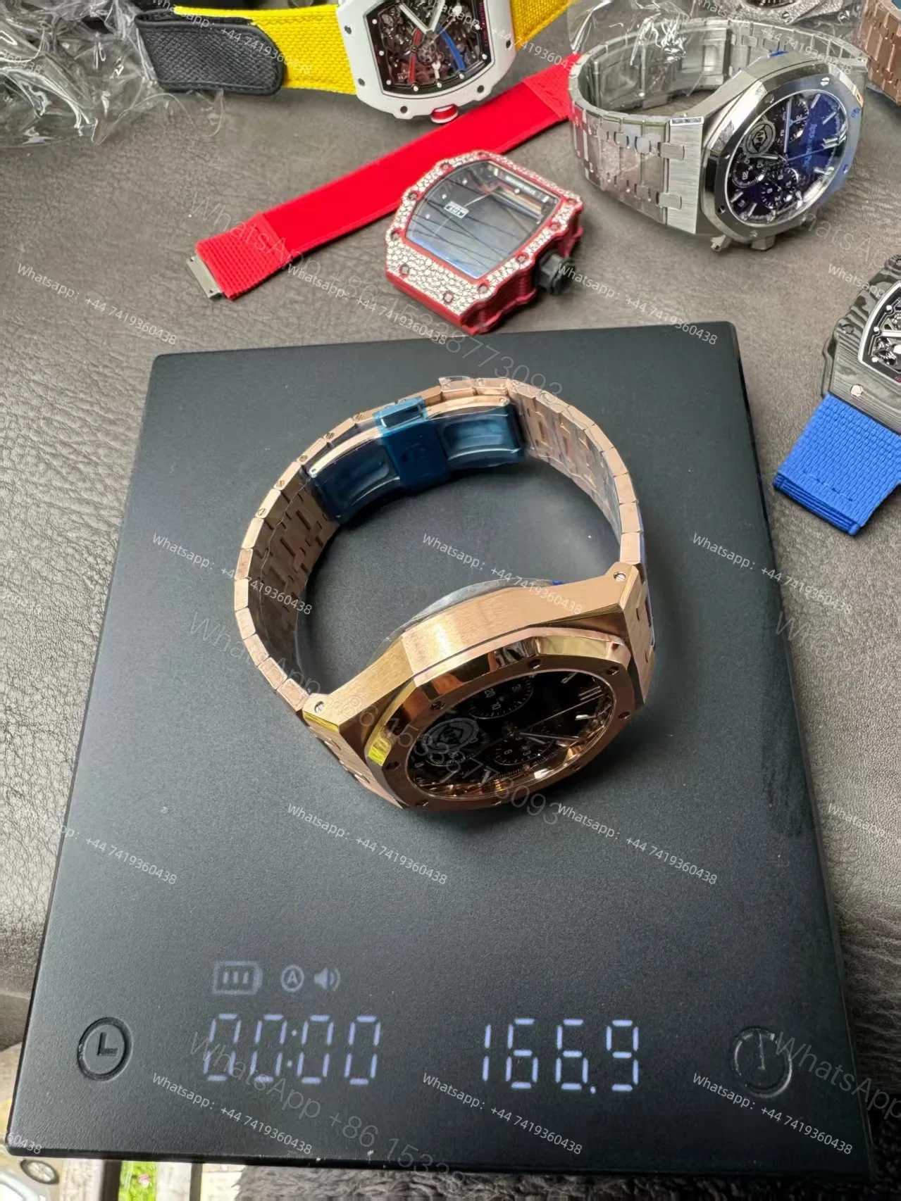 View 12 of Audemars Piguet Super Clone Royal Oak Rose Gold Black dial 26240 Chronograph 41mm Cal.4401