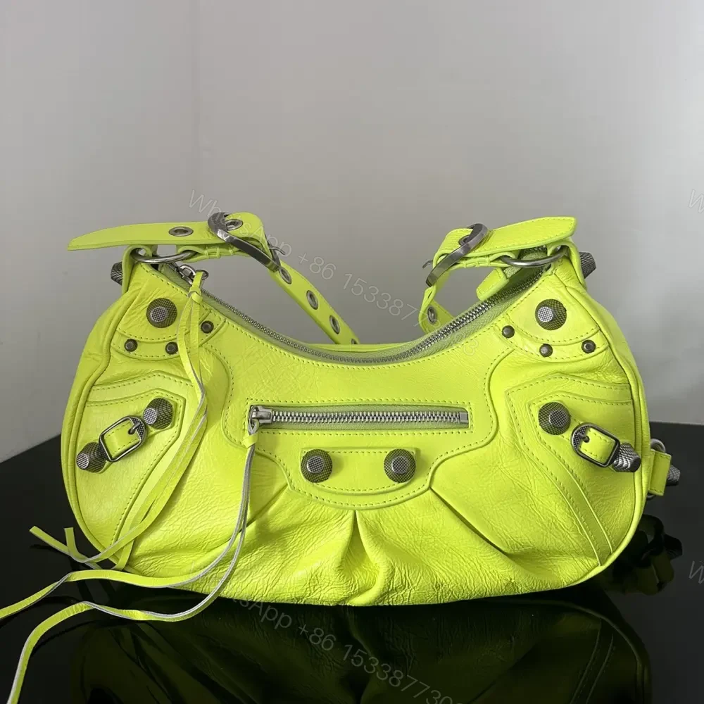 View 5 of 高仿Balenciaga*LeCagole系列餃子包熒光綠S