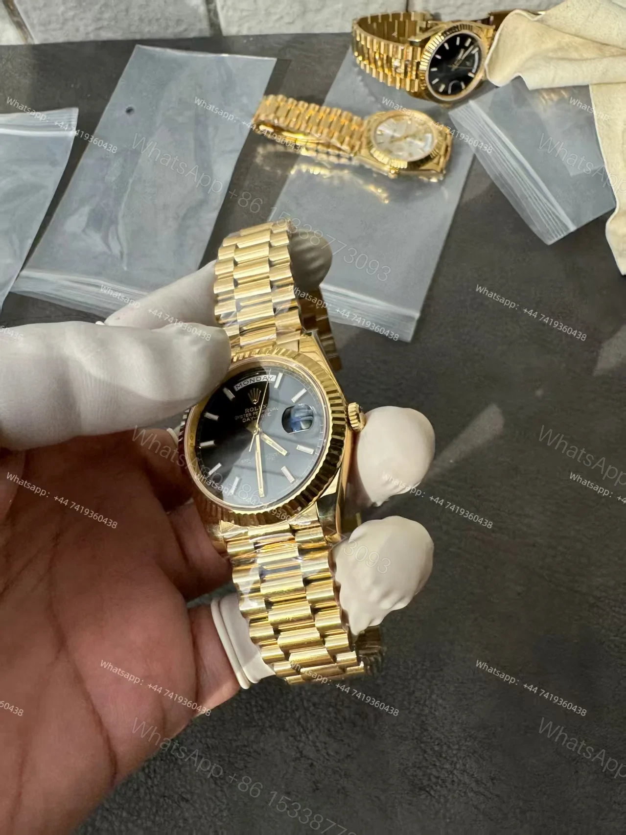 View 20 of Rolex Day-Date M228238-0067 1:1 Replica Gold Black Dial 40MM 3255 Movement Presidential Bracelet Super Clone Watch