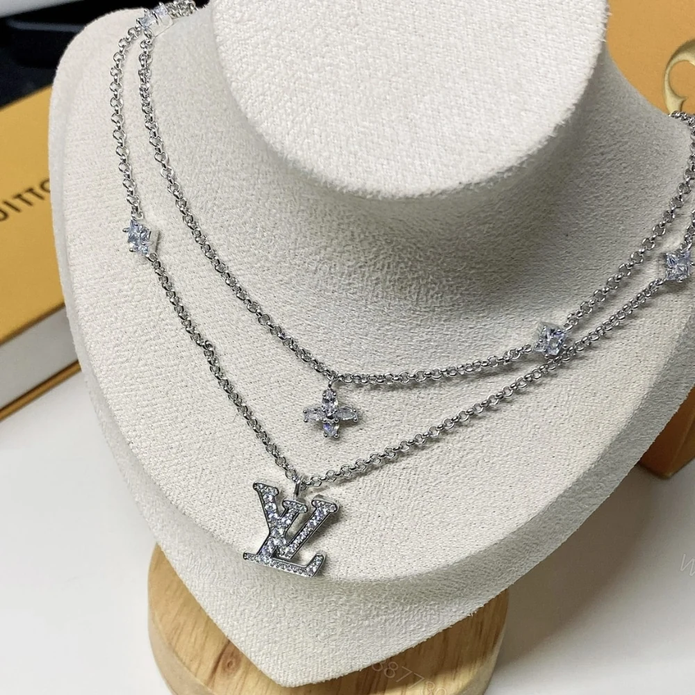 View 2 of LOUIS VUITTON LADY LV NECKLACE PALLADIM M02515