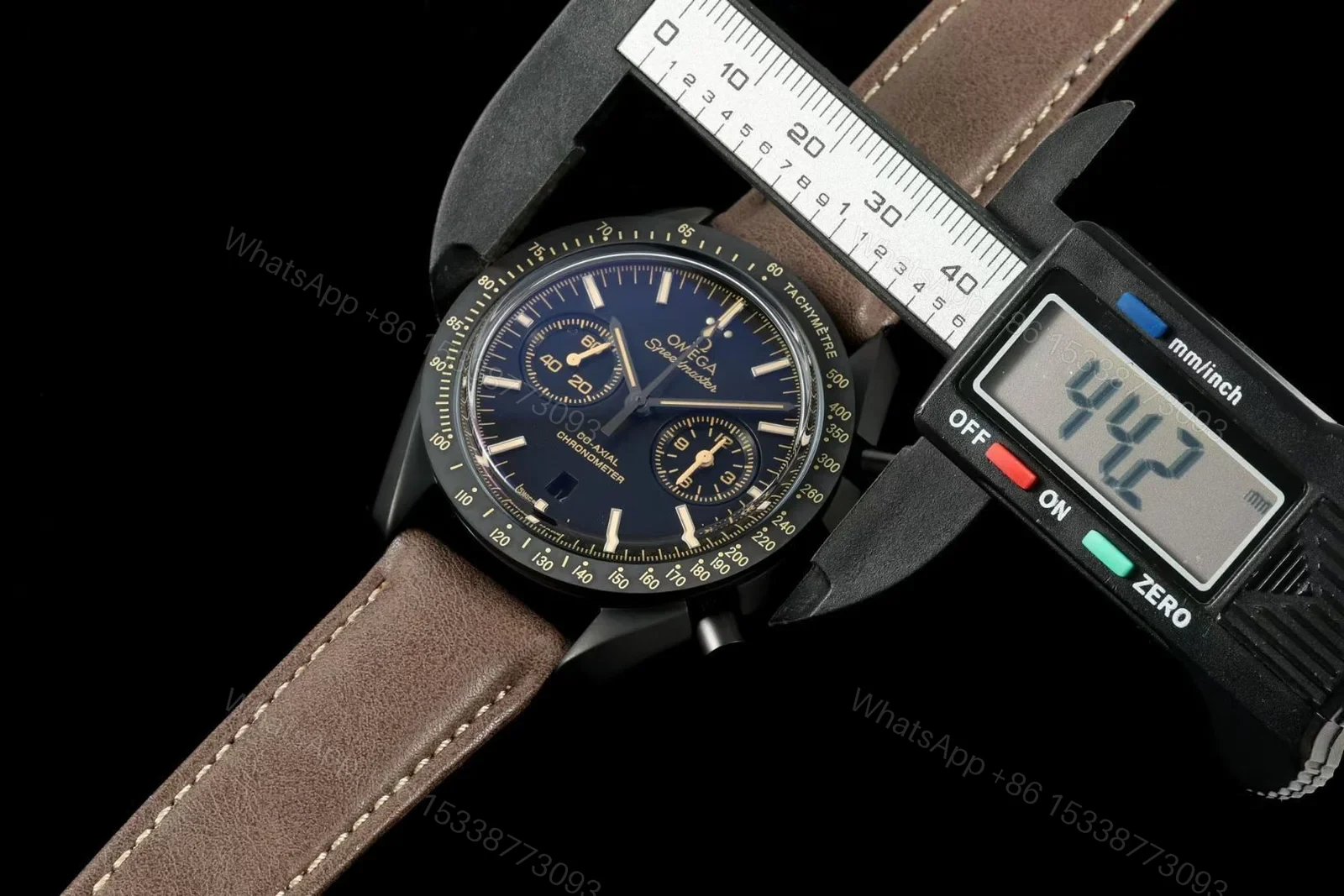 View 7 of Omega Speedmaster Moonwatch Co-Axial Dark Side of the Moon Vintage Black 311.92.44.51.01.006