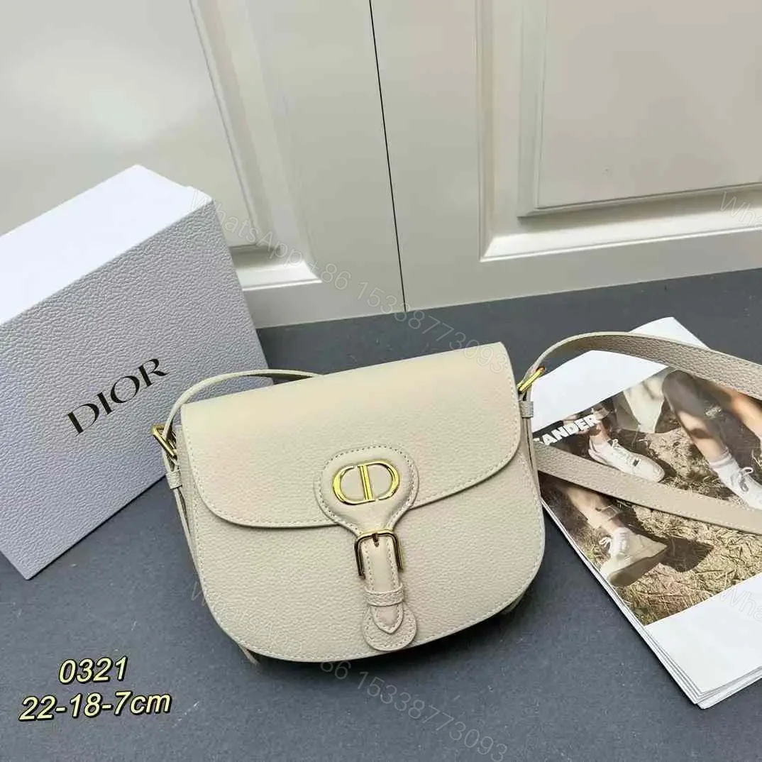 DIOR — view 1