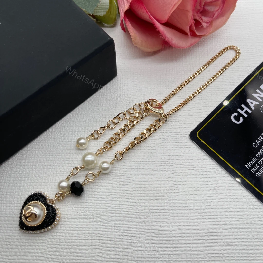 EN – Lux Chanel Necklaces 042 — view 1