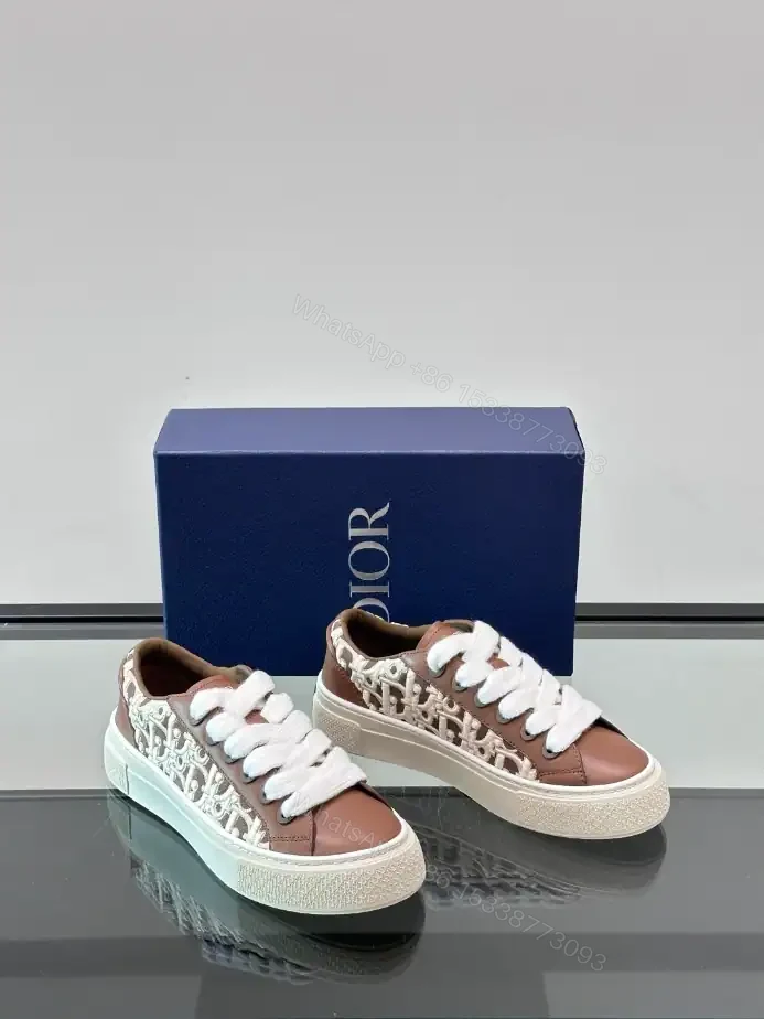 View 2 of DIOR B33 SPIN SNEAKERS BROWN SMOOTH CALFSKIN AND CREAM OBLIQUE RAISED EMBROIDERY – CD203