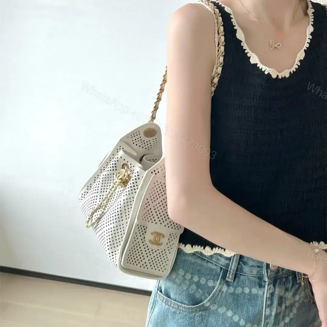 View 19 of 高仿Chanel*26P/25Bag系列AS5631小牛皮鏤空單肩包白色免檢版