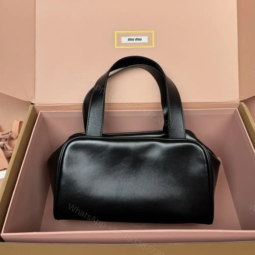 View 2 of 高仿miumiu*5BB182小牛皮手提包黑色免檢版