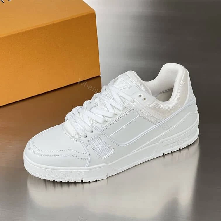 View 8 of LOUIS VUITTON SNEAKER – LSVT305