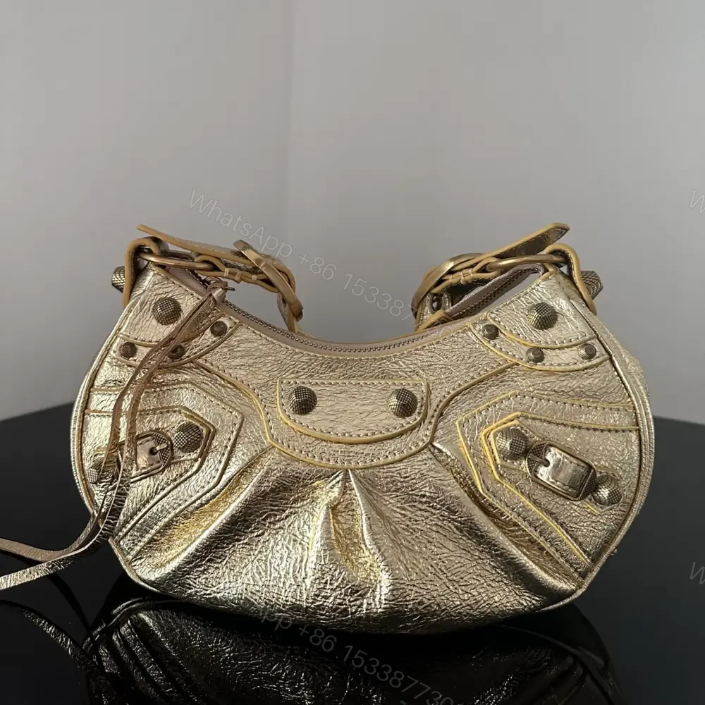 View 5 of 高仿Balenciaga*LeCagole系列餃子包金色XS