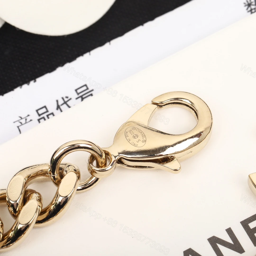 View 4 of EN – Lux Chanel Necklaces 044