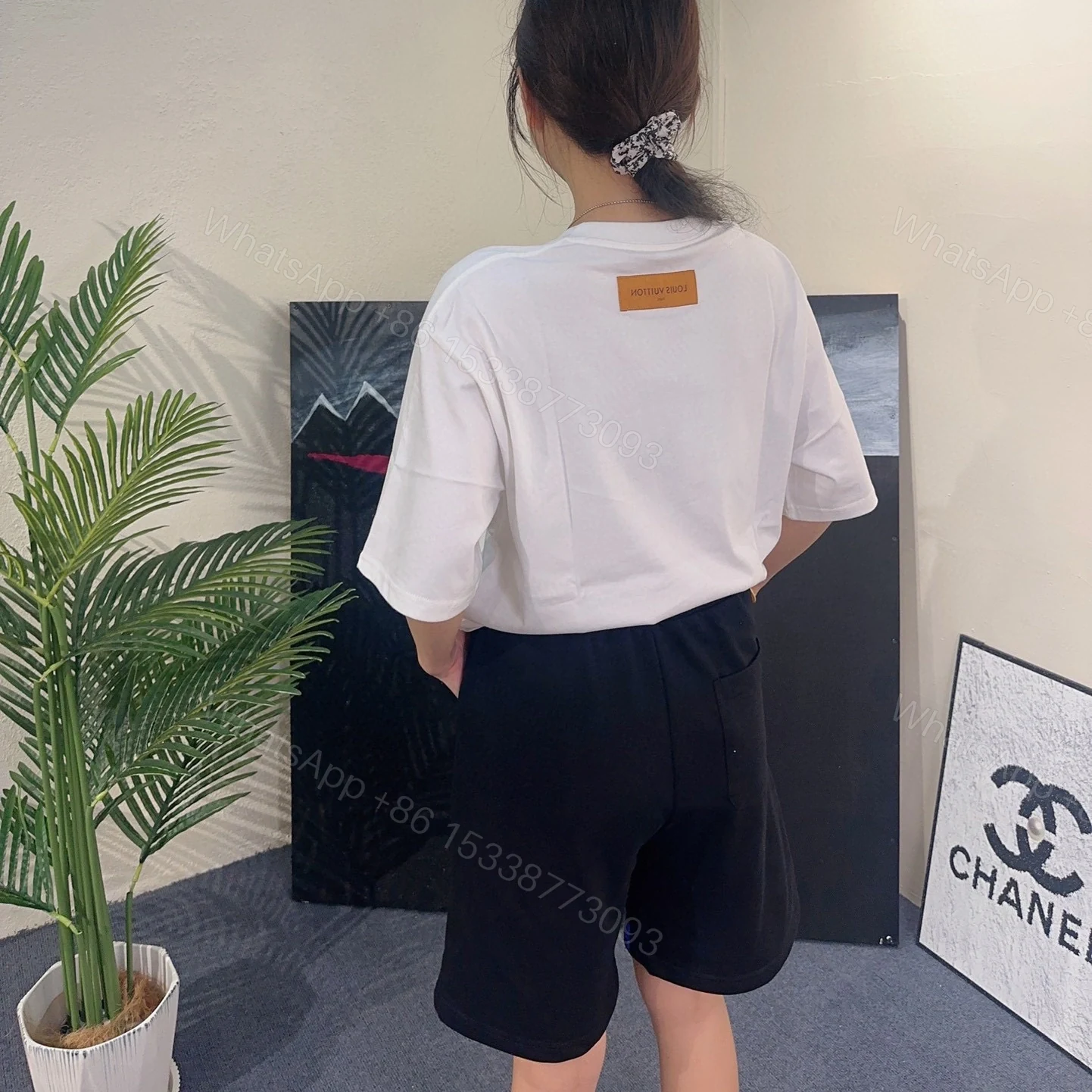 View 15 of 高仿LV*SS23系列1AFR0016渲染印花短褲黑色
