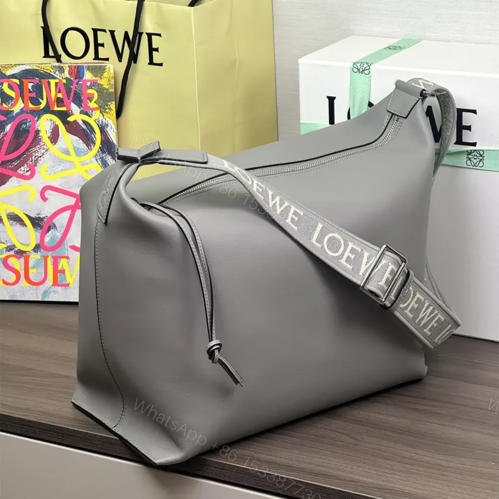 View 3 of 高仿Loewe*Cubi系列1640小牛皮斜挎包瀝青灰大號免檢版