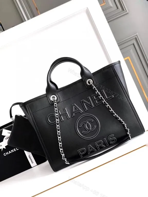 Chanel-Style Black Leather Tote: Structured Luxury Bag — view 1