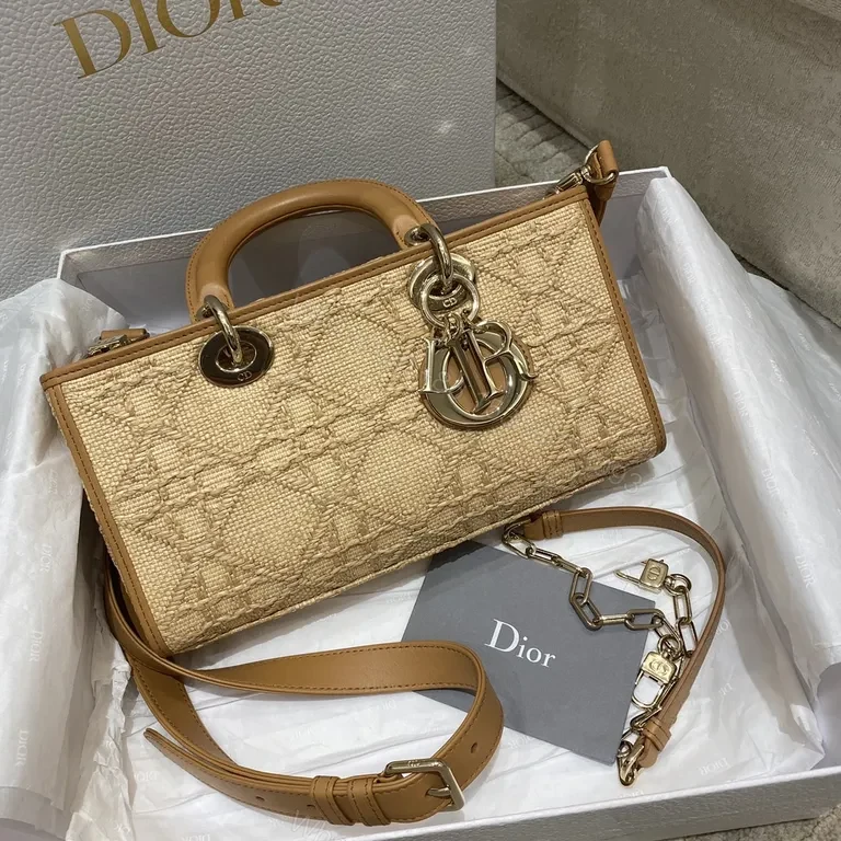 Dior-Inspired Woven Handbag: Luxury Everyday Carry — view 1