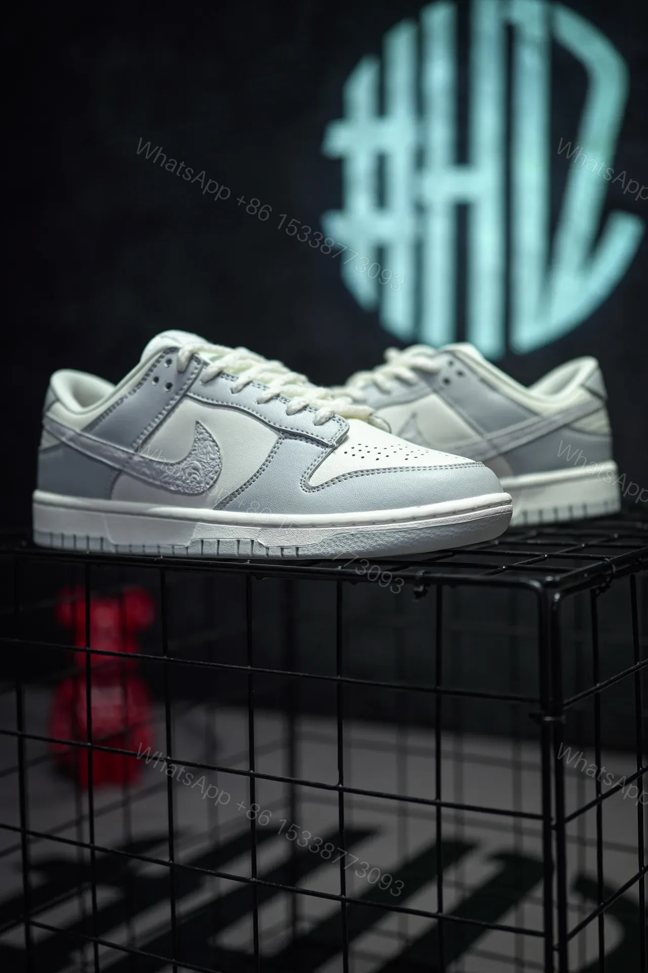 View 3 of Nike Dunk SB Low “relief” Replicas