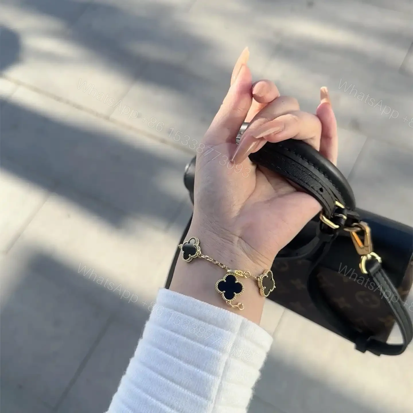 View 13 of 高仿首飾VanCleef&Arpels*RA41300黑瑪瑙黃金手鏈