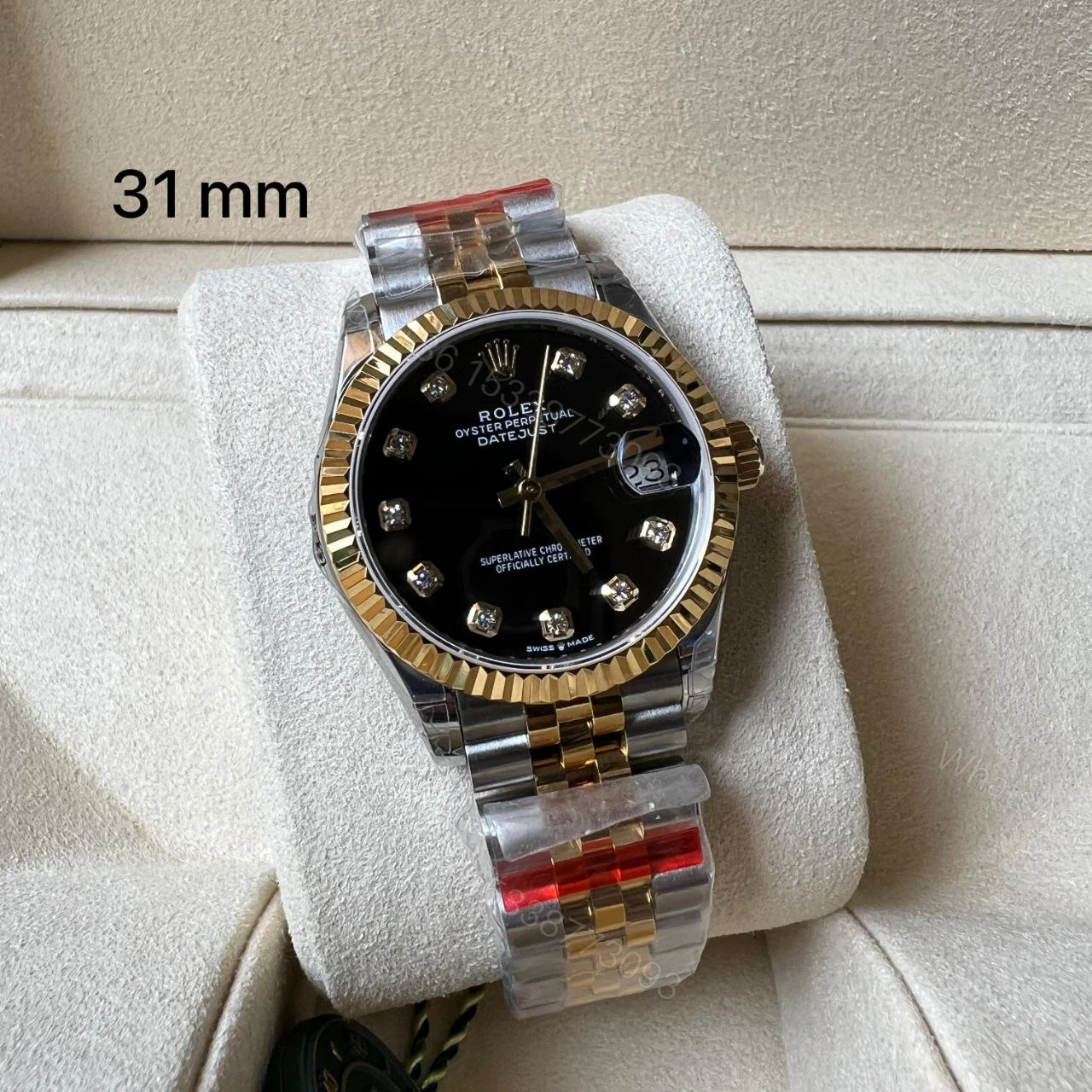 View 2 of Design Rolex DATEJUST 31 mm medium size