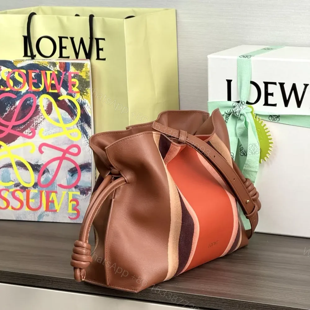 View 3 of 高仿Loewe*Flamenco系列5691拼皮單肩包胡桃色中號免檢版