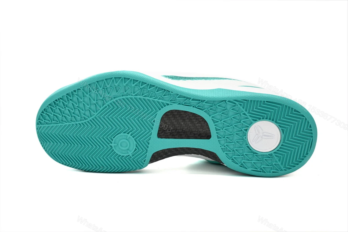 View 4 of Nike Kobe 8 "Radiant Emerald" FQ3549-101