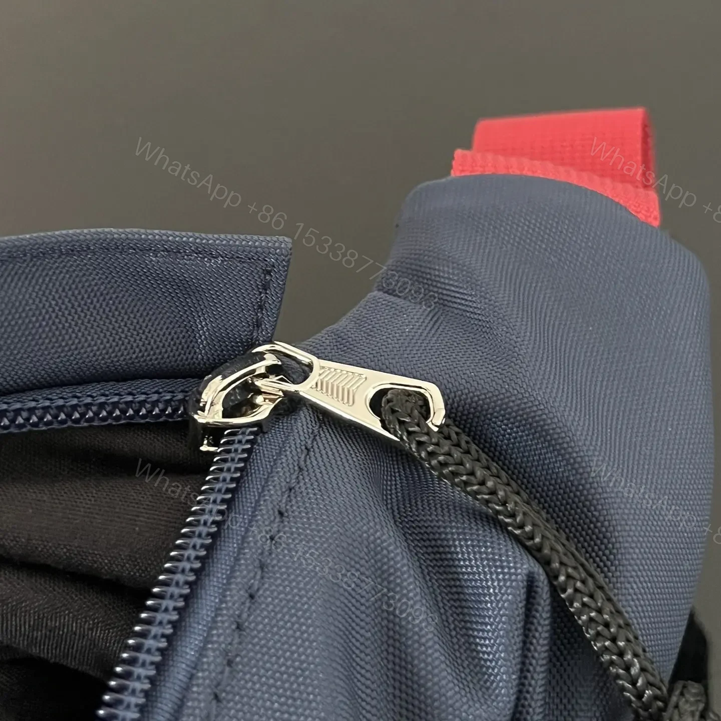 View 17 of 高仿BalenciagaWheelBeltpack系列尼龍胸包藍色