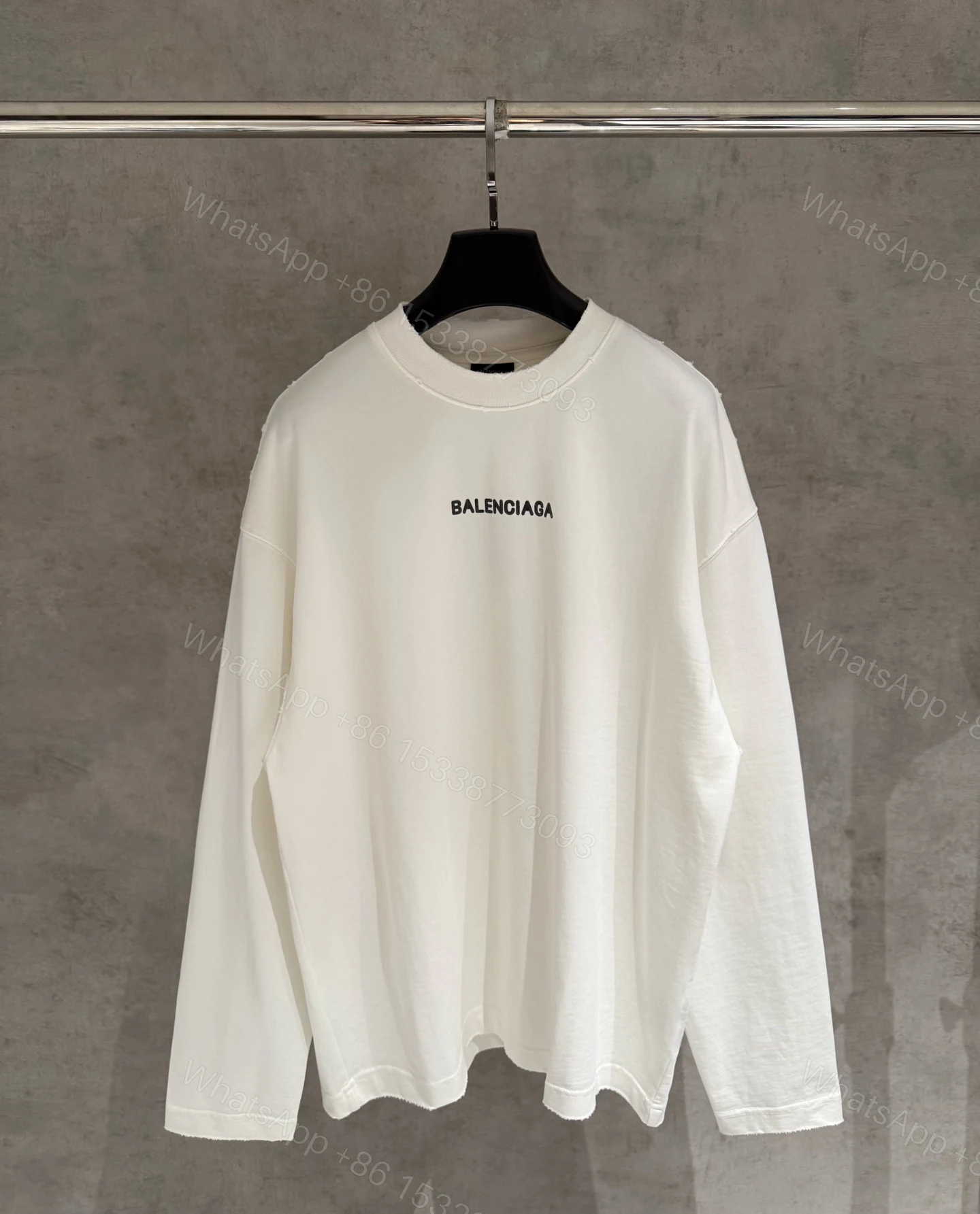 Balenciaga 高仿白色男款LOGO長袖T恤 素雅簡潔人氣單品 — view 1