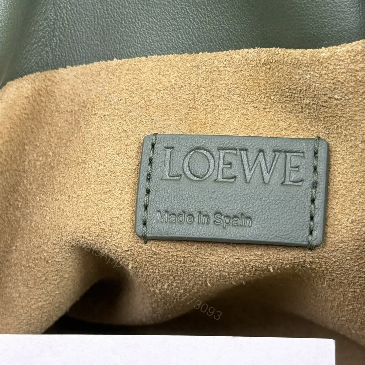 View 11 of 高仿Loewe*Flamenco系列5686拼皮單肩包黃綠色中號免檢版